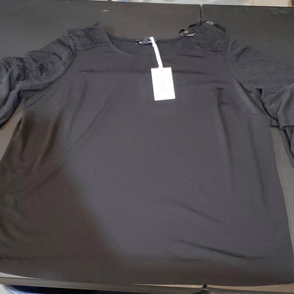 Roz & Ali black peasant blouse